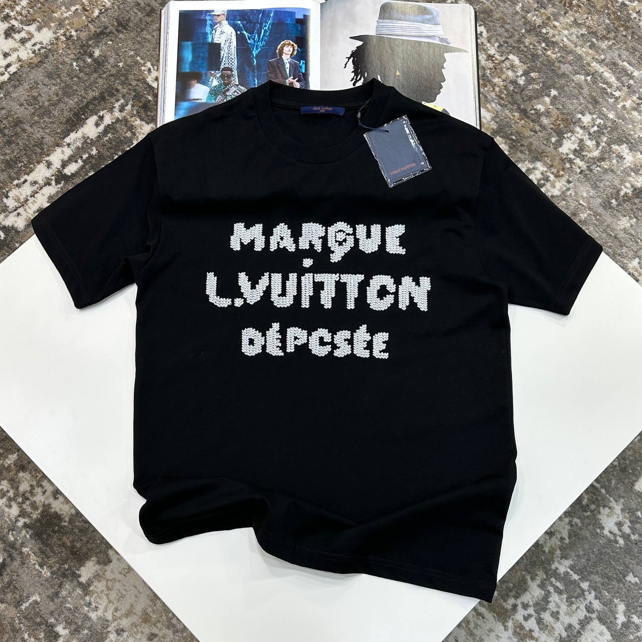 LVE Text Black