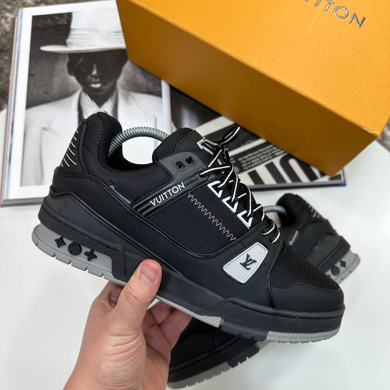 LV Trainers Black Gray