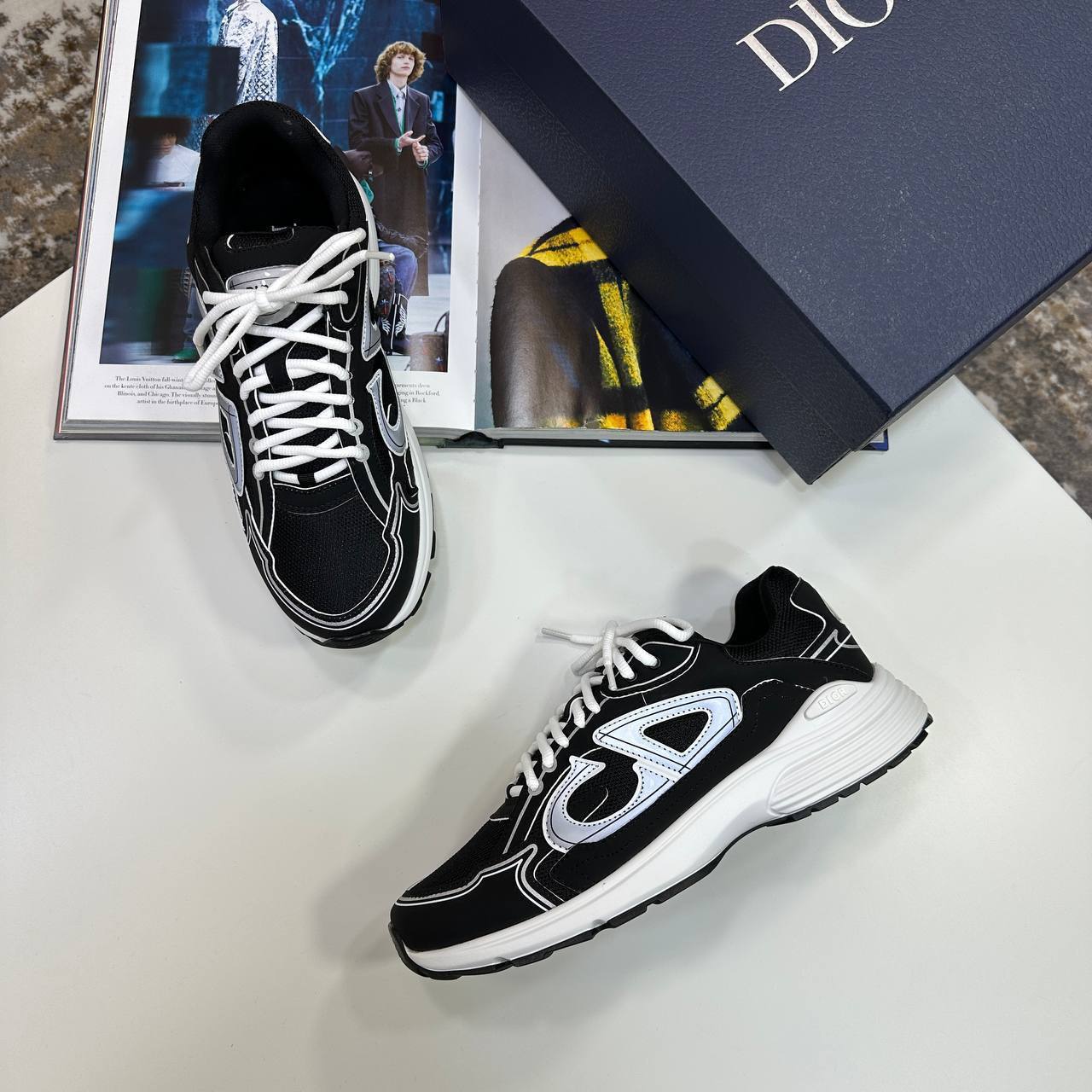 DR B30 Countdown Sneaker White Black