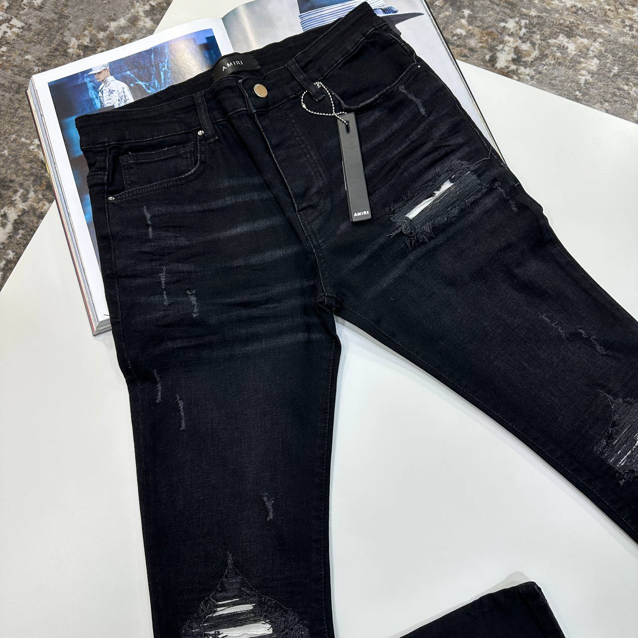 AMR Jeans Black
